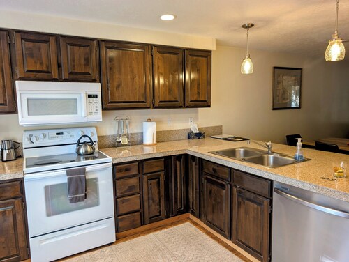 Great 2 bed condo. The best location in Ketchum!