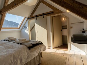12 Schlafzimmer, Reisekinderbett, kostenloses WLAN, Bettwäsche