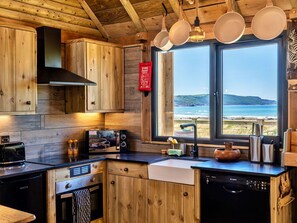 Mikrowelle, Ofen, Geschirrspüler