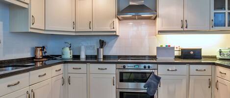 Microwave, oven, dishwasher