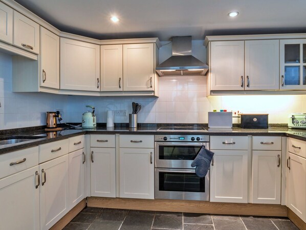 Microwave, oven, dishwasher