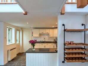 Microondas, horno y lavavajillas