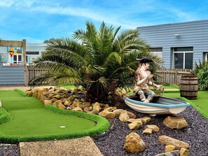 Property grounds - Wonderful  villa for 6 guests with pool, WIFI, terrace and pets allowed (Ruan Major)