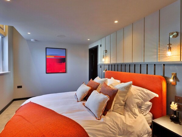 3 bedrooms, free WiFi, bed sheets