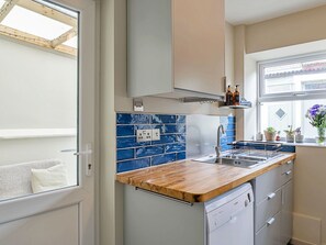 ميكروويف، فرن، غسالة أطباق