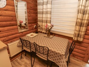 Interior - Farnes Lodge (Morpeth)