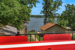 Property grounds - Grumpys Lookout Condo - Upper Unit (Sarona)