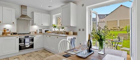 Microwave, oven, dishwasher