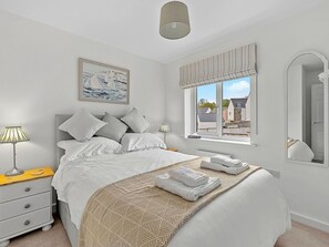 3 bedrooms, free WiFi, bed sheets