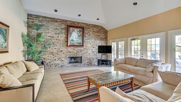 Apartment (1 Bedroom) | Interior