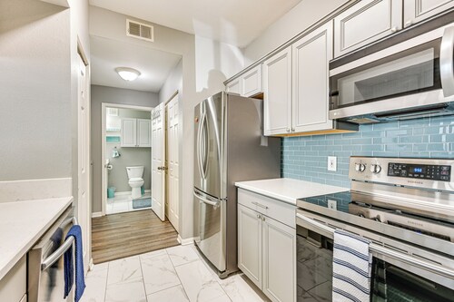Saltwater Pool + 4 Mi to Beach: Clearwater Condo!