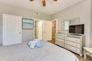 Apartment (1 Bedroom) | Interior