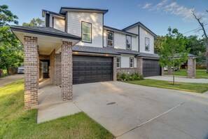 Apartment (5 Bedrooms) | Interior - Game-day Getaway < 1 Mi to At&t Stadium (Arlington)