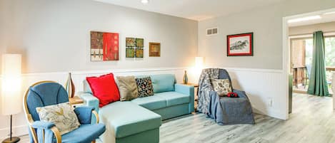 House (3 Bedrooms) | Front of property