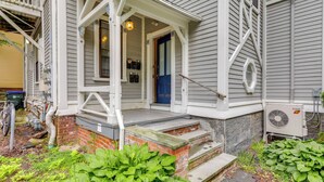 Apartment (1 Bedroom) | Interior - 1 Mi to Dtwn Providence: East Side Retreat! (Providence)