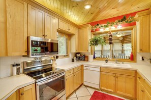 Talo (4 Bedrooms) | Sisätilat