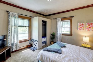 House (6 Bedrooms) | Interior