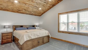 House (5 Bedrooms) | Interior