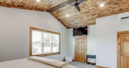 Walk to Lake Erie: Spacious Home in Sandusky!