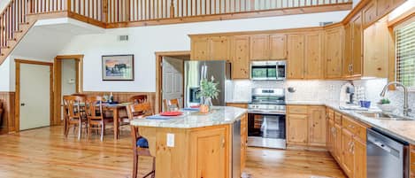 House (3 Bedrooms) | Interior