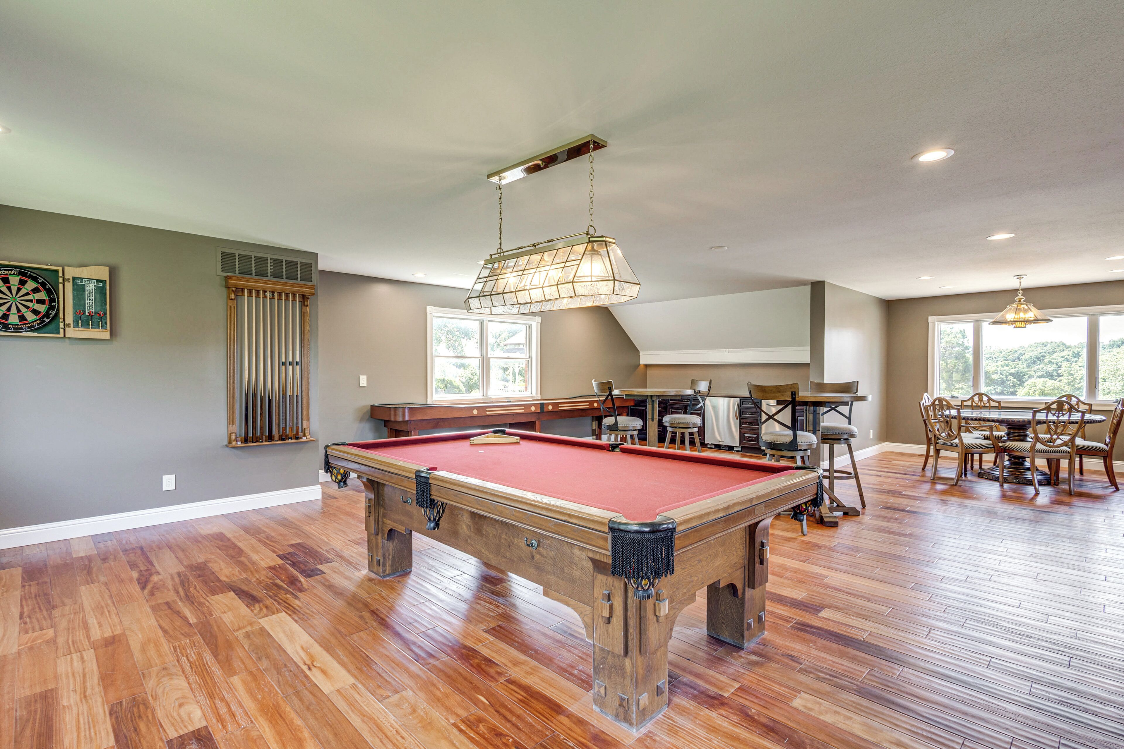 House (5 Bedrooms) | Interior