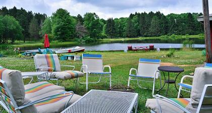 Private 5-acre Lake: Pet-friendly Grove City Home