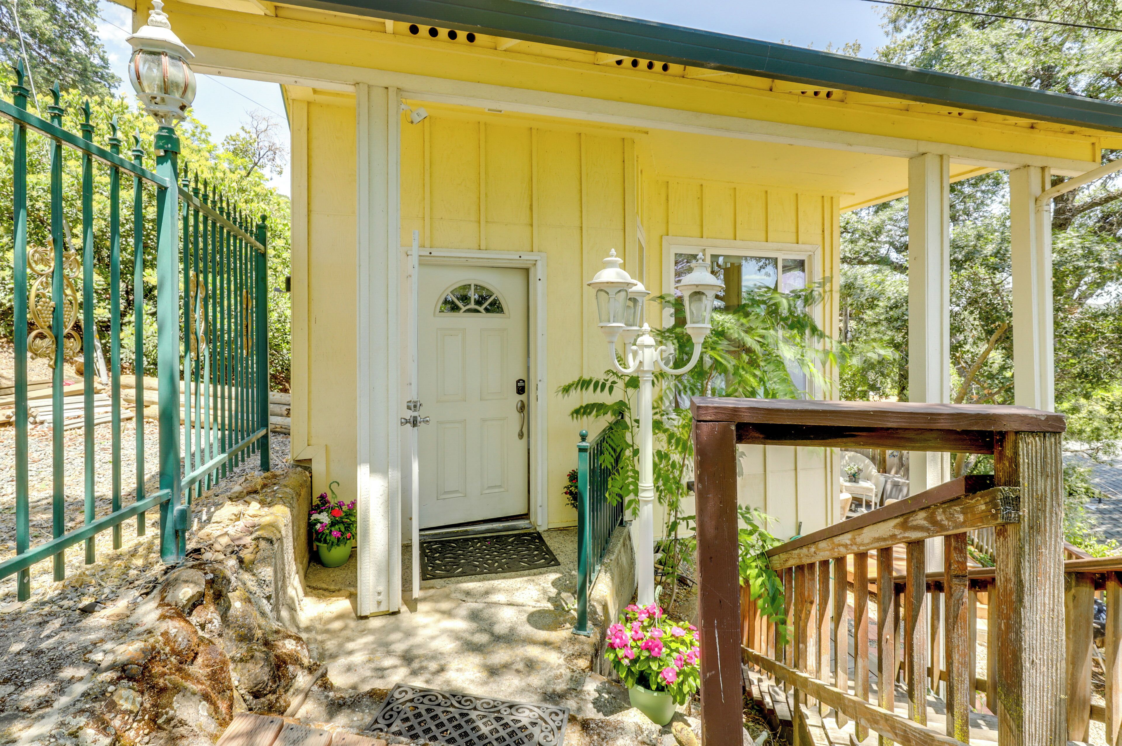 Apartment (0 Bedroom) | Interior