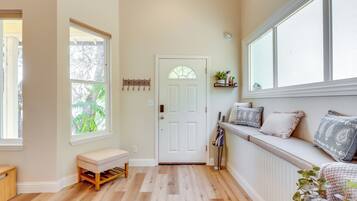 Apartment (0 Bedroom) | Interior