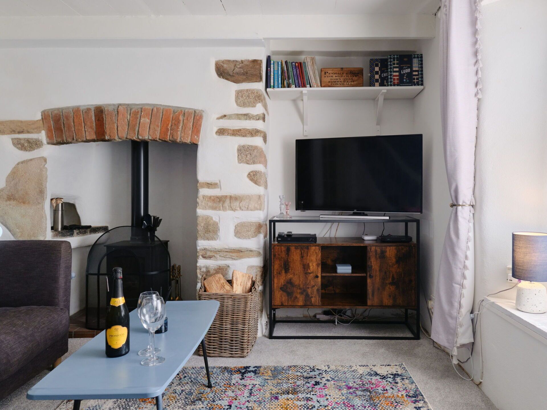 TV, fireplace, DVD player