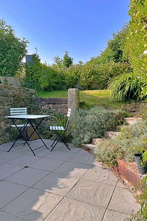 Outdoor dining - Beautiful  villa for 6 people with WIFI, TV and pets allowed (Tywardreath)