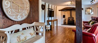 Wunderbares  Ferienhaus für 10 Gäste mit  W-LAN, Haustiere erlaubt und Parkplatz