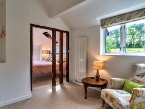 5 Schlafzimmer, Reisekinderbett, kostenloses WLAN, Bettwäsche