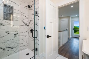 Shower, towels