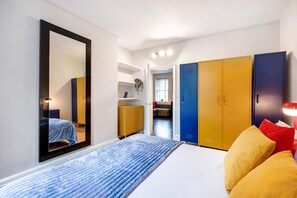 2 عدّة غرف نوم ومكواة/لوح كي وسرير سفر وواي فاي مجانًا