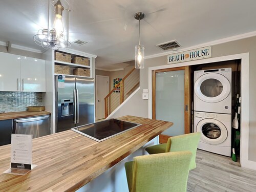 Coconut’s Beach House | 2BD/1.5BA | Steps to Beach,  Lake View + Outdoor Shower