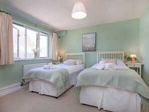 2 bedrooms, free WiFi, bed sheets - Wonderful villa for 4 people with WIFI, pool (Kingsteignton)