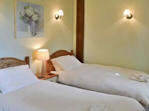 2 bedrooms, free WiFi, bed sheets