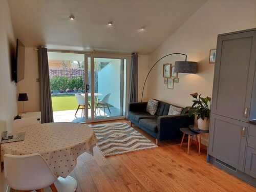 Beautiful  villa for 2 guests with hot tub, WIFI