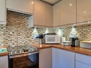 Microwave, oven, dishwasher