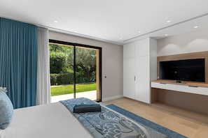 7 quartos, ferros/tábuas de passar roupa, Wi-Fi, roupa de cama