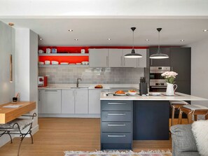 Microwave, oven, dishwasher