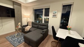 Apartment - Luxury 1BR by Oneluxstay (Los Angeles)