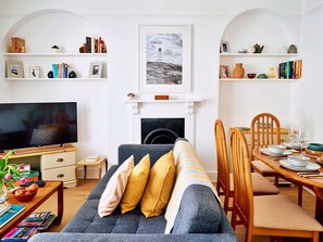 TV - Lovely apartment for 4 guests with WIFI and TV (Sidmouth)