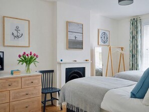 2 chambres, accès au Wi-Fi (inclus), literie fournie