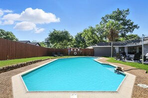 Pool - Best of Desoto, 5BR, 2BA with Pool, Hot Tub, Patio (DeSoto)