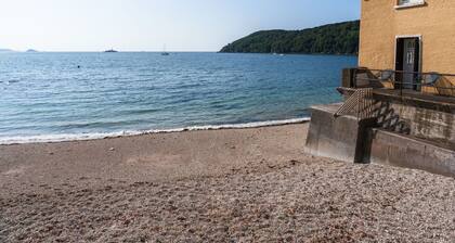 Wonderful villa for 6 people with WIFI, terrace, pets allowed and parking