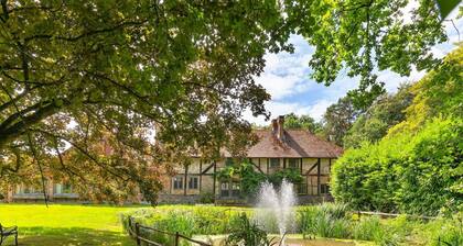 Wonderful villa for 6 guests with WIFI, hot tub, TV and parking