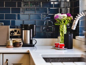 Mikrowelle, Ofen, Geschirrspüler