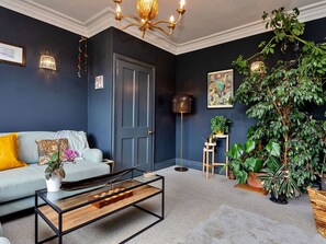 Télévision, cheminée