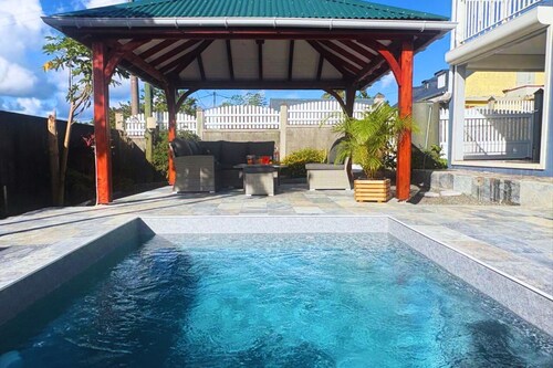Apartment T3 with swimming pool and garden for your vacations in Guadeloupe